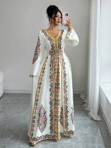 Elenzga 新款春夏波西米亚风中东印花V领收腰长袍，蝙蝠袖长袖，金色滚边长裙 - 彩色 - 查看 5