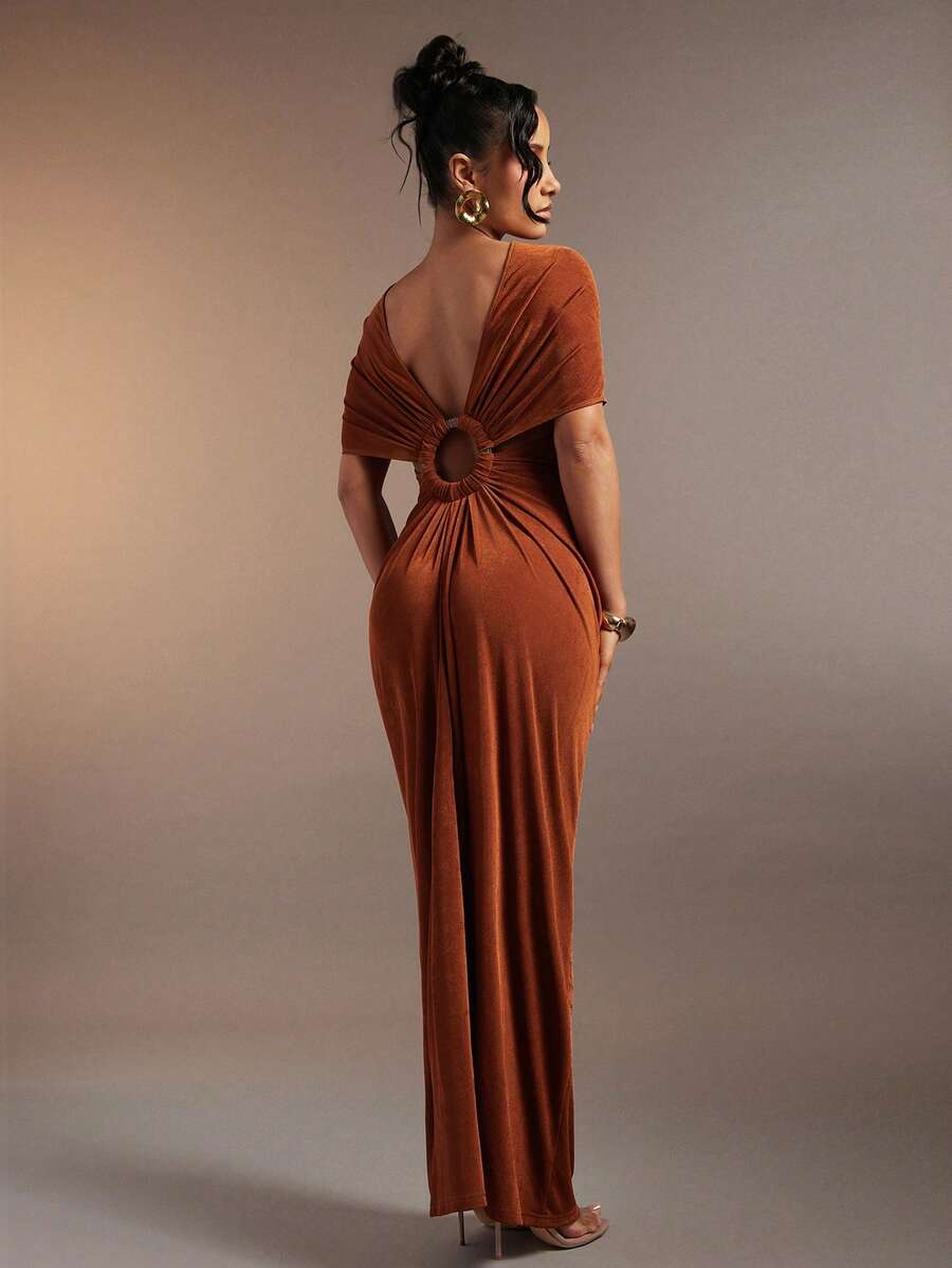 Hauture Đầm maxi cổ cao xếp ly gợi cảm dành cho nữ với điểm nhấn là những chiếc vòng trang trí sành điệu. - Cà phê nâu - Xem 1