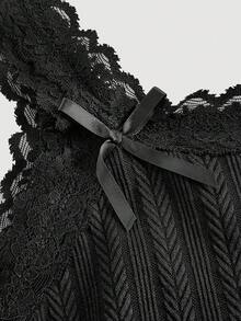 SHEIN MOD Black Lace Trim Jacquard Textured Bow Decor Camisole,Summer Tops,Summer Outfits For Women,Going Out Tops,Summer,Cute Tops,Y2k Tops,Rave,Country,Fairycore,Brunch Outfits For Women,Minimalist,Concert Outfits,Black Tops - Black - View 3