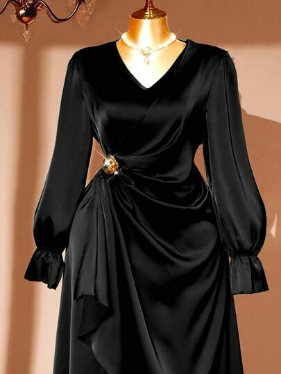 Rometta Plus Size Women's Green Acetate Satin Dress, Elegant Rose Decor Button Wrap Shirt Collar Dress, Suitable For Back To School, Graduation, Valentine's Day, Music Festival, Mother's Day, Halloween, Thanksgiving, Easter, National Day, Prom, Date Party, Wedding Season, Outdoor Trips, Etc.