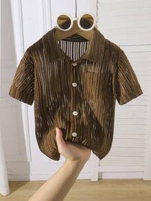 SHEIN 男童纹理面料 Polo 领纽扣短袖衬衫，休闲复古乡村度假卡其棕色舒适透气夏季衬衫 - 卡其色 - 查看 1