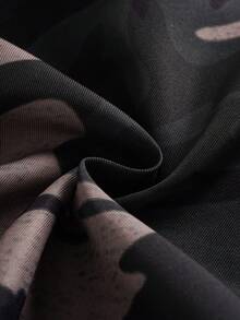 MTV | SHEIN Men's Contrast Camo Letter Graphic Crew Neck Long Sleeve Top And Shorts Set - Khaki - View 13