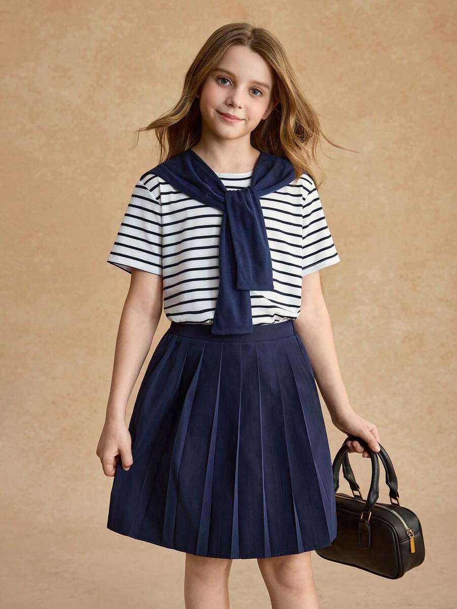 SHEIN Set de tricou casual cu dungi, lejer, cu mânecă scurtă, pentru fete, potrivit pentru vacanța de primăvară/vară, relaxat și confortabil, ținută versatilă la modă pentru călătorii, campus și purtare zilnică - Albastru - Vizualizare 1