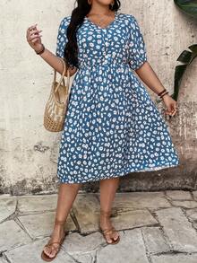 Breezaya 大码女式优雅印花V领短泡泡袖长款度假连衣裙，夏季女式长裙套装 - 藍色 - 查看 3
