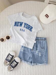 SHEIN Set de 2 piezas Unisex para bebé niño/niña con camiseta de manga corta con gráfico de lema casual y cute, y pantalones cortos de mezclilla desgastados, conjunto de ropa de calle para bebé - Gris - Ver 6