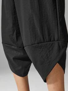 Manfinity Hypemode 男士流行黑色七分裤，时尚百搭 - 黑色 - 查看 8