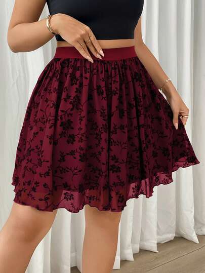 SHEIN Privé Plus Size Comfortable Casual Elegant Floral Flocked Texture Fabric Flared Waist Elastic Waist Band Versatile Commute Women Short Skirt, Spring/Summer