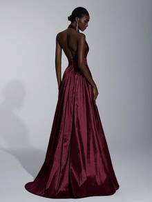 Elitara Elegant, Romantic, Minimalist, Fashionable, Dignified, Olive Green, Knitted Fabric, Halter Neck, Open Back, Extra-Large Skirt, Trailing, Fashionable, Internet Celebrity, Holiday, Vacation, Birthday Party, Wedding Event, Formal Evening Gown - Burgundy - View 2