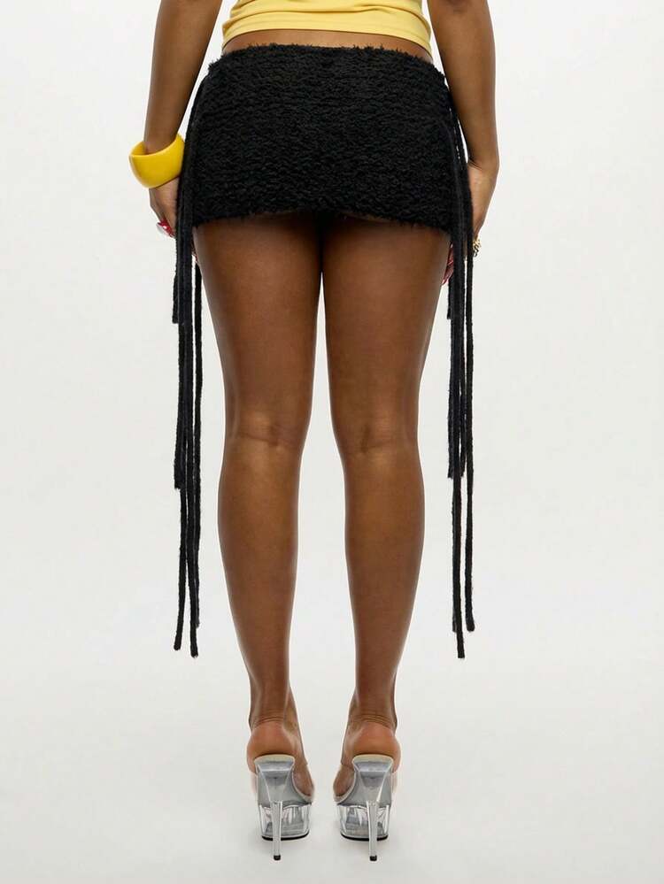 SUMWON Plus Size Textured Knit Mini Skirt With Side Fringe Detail Black Bodycon Sweater Skirt