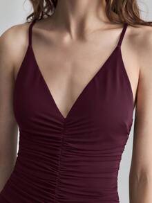 Ontre Đầm xếp ly không tay màu đỏ tía mới, bộ sưu tập Xuân/Hè 2026, đa năng, phù hợp cho đi làm, công sở, thường ngày, đồng phục giáo viên, kỳ nghỉ, dự đám cưới, tiệc tùng. - Màu Đỏ Sâu - Xem 6