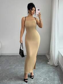 Rafferiza Vestido elegante y minimalista de mujer con cordón de ajuste, espalda descubierta y abertura lateral acanalada - Caqui - Ver 1