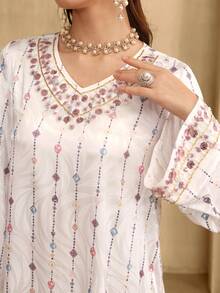 Al Najma Elegant V-Neck Beaded Floral Flare Sleeve Dress, Spring/Summer - Multicolor - View 7