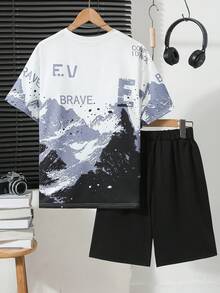 Vacaura 2 pièces Ensemble de t-shirt à manches courtes avec imprimé montagne aquarelle dégradé tie-dye gris, blanc et noir et short noir pour garçons adolescents, adapté pour le port décontracté d'été en extérieur - Noir - Voir 2