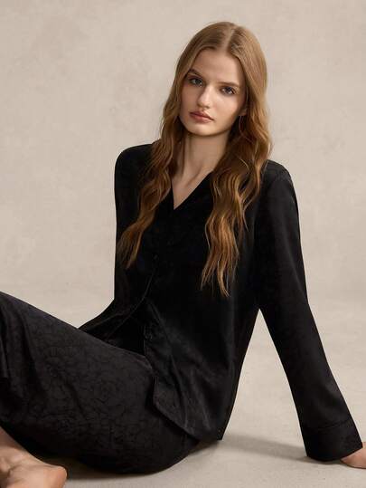 时尚优雅秋季提花缎面舒适简约长袖睡衣套装（女士款）