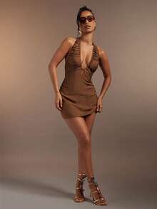 Hauture 女士露背深V领褶皱细节性感职业装连衣裙 - 咖啡 - 查看 3