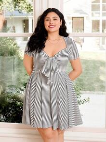 Solflare Plus Size Women Striped Knot Design Ruched Casual Vacation Date Dress - Black and White - View 9