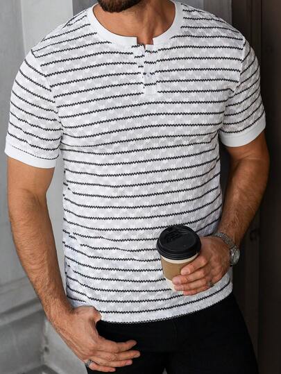 Manfinity CasualCool Men's Casual Retro INS Striped Short Sleeve T-Shirt, Essential For Daily Wear And Outings, Great Gift For Family And Friends,Men Old Money,Daily Leisure, Weekend Trips, Outdoor Activities, Travel Expeditions, Relaxed Work Environments Or Semi-Formal Occasions, Boyfriend/Husband Gift, Anniversary /Birthday Gift Party Summer Vacation Holiday,Wedding,Men Henley,Striped Polo Shirt,Men Buttoned Knitted Polo,Polo Shirt Men,