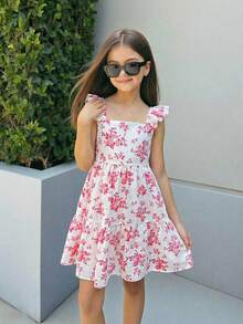 SHEIN Firerie Kids 这款连衣裙采用露背蝴蝶结设计，饰有碎花图案，收腰剪裁，休闲时尚，百搭实用，适合派对、郊游、姐妹合照、公园、露营、度假以及日常休闲穿着。 - 粉色 - 查看 2