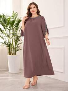Lacomfia Plus Size Elegant Floral Embroidery Loose Fit Dress - Warm Clay - View 6
