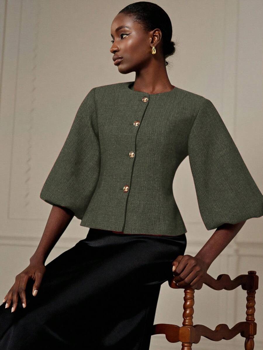 Aveloria Revavyn Áo blazer nữ thanh lịch, sang trọng, thiết kế cao cấp kiểu Pháp cổ điển, họa tiết xương cá, cổ tròn, tay lỡ xòe cánh hoa, eo thắt, cúc kim loại. - màu xanh lá - Xem 1