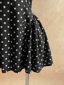 Soleia 女士波点V领镂空腰A字迷你连衣裙，适合派对、圣诞节、约会、夜店、波西米亚风、度假、秋季等场合。 - 黑與白 - 查看 4