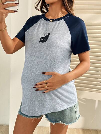 SHEIN Maternity Letter & Cartoon Cat Print Contrast Color Raglan Short Sleeve Casual T-Shirt