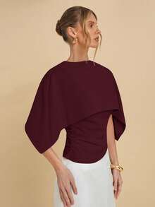 COSMINA Áo kiểu nữ màu trơn cổ tròn tay cánh dơi thanh lịch - Màu Đỏ Sâu - Xem 5