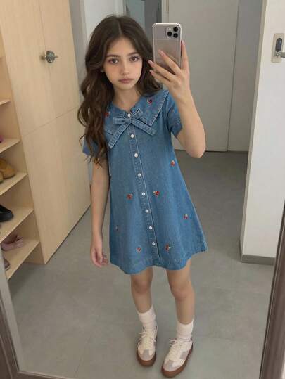 SHEIN Tween Girls Fashion Casual Y2k Vintage Cool Street Cherry-Patterned Embroidered Deep Blue Denim Blouse-Style Loose-Fitting Dress For Kids Clothes Tween Girls Dailywear And Kids Spring To Summer Rave Outfits Festival And Outfits Streetwear Clothes New SS26 Fashion