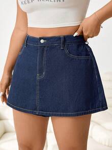 Solflare Jupe-short en jean polyvalente à taille haute avec poches pour femmes grandes tailles. Idéale du printemps à l'été, pour la Saint-Valentin, le carnaval, les déplacements, les vacances, la remise des diplômes, le style chic Y2K, les fêtes, les mariages, les tenues décontractées chics. Jupe patineuse en jean foncé avec short intégré pour femmes grandes tailles. - Bleu azur - Voir 7