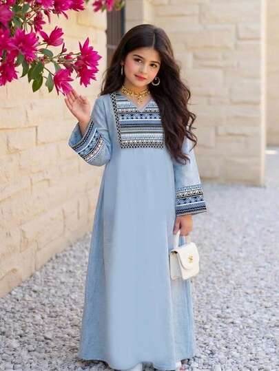 SHEIN Young Girls' Casual Minimalist Vintage Floral Embroidered Print Dress, Suitable For Spring And Summer