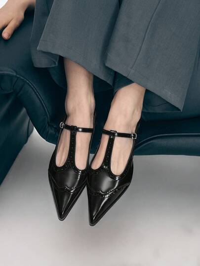 Mnmlis 黑色漆皮布洛克T字带尖头细高跟凉鞋，法式复古镂空雕花露趾无后跟凉鞋，高端真皮金属扣带女鞋，小众奢华通勤百搭深色系凉鞋