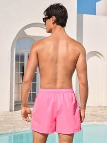 Manfinity VDAYZ 男士度假抽绳腰带字母印花休闲沙滩短裤 - 粉色 - 查看 3