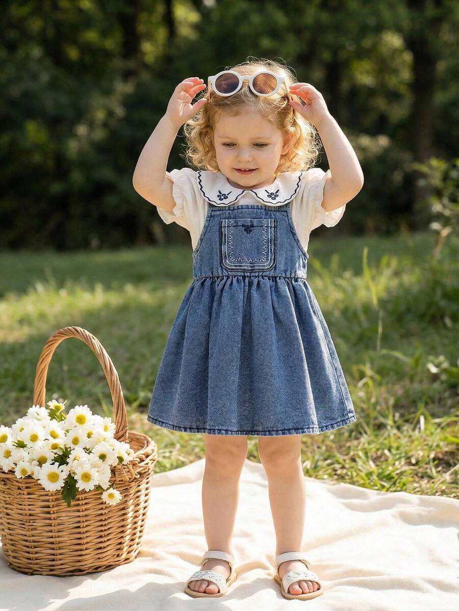 SHEIN Vintaside Kids Bộ váy yếm denim và áo sơ mi ngắn tay cho bé gái, màu đào, tay phồng, thêu hoa, họa tiết sóng nhẹ, dáng chữ A rộng rãi, cổ áo Peter Pan. - Nhiều màu - Xem 1