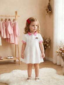 SHEIN Playful Pals 女婴白色休闲连衣裙，罗纹领口和袖口，适合休闲穿着、户外活动、运动和聚会。 - 粉色 - 查看 10
