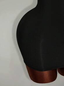 Amplova 2026新款复古中国风旗袍领性感露背镂空腰部设计修身迷你连衣裙 - 黑色 - 查看 10