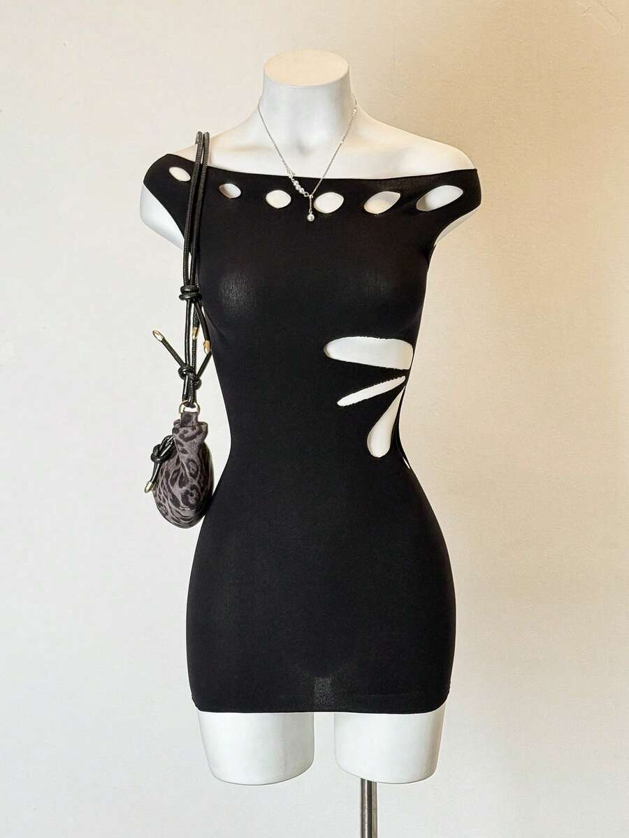 Flirla Vestido negro mini con hombros asimétricos y sin mangas para mujer - Negro - Ver 1
