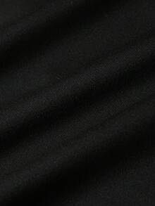 Manfinity Hypemode Men's Oversized Heart Print T-Shirt With The Slogan "You Are Love Of My Life" To Express Love.,Valentine's Day,Spring To Summer,Gift For My Boyfriend,Mardi Gras,Vintage,Streetwear,Party,St Patrick's Day,Going Out - Black - View 7