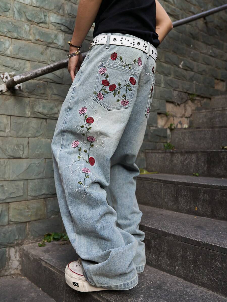 Manfinity EMRG Men's Casual Street Style Patchwork Embroidered Blue Denim Jeans - Light Wash - View 1