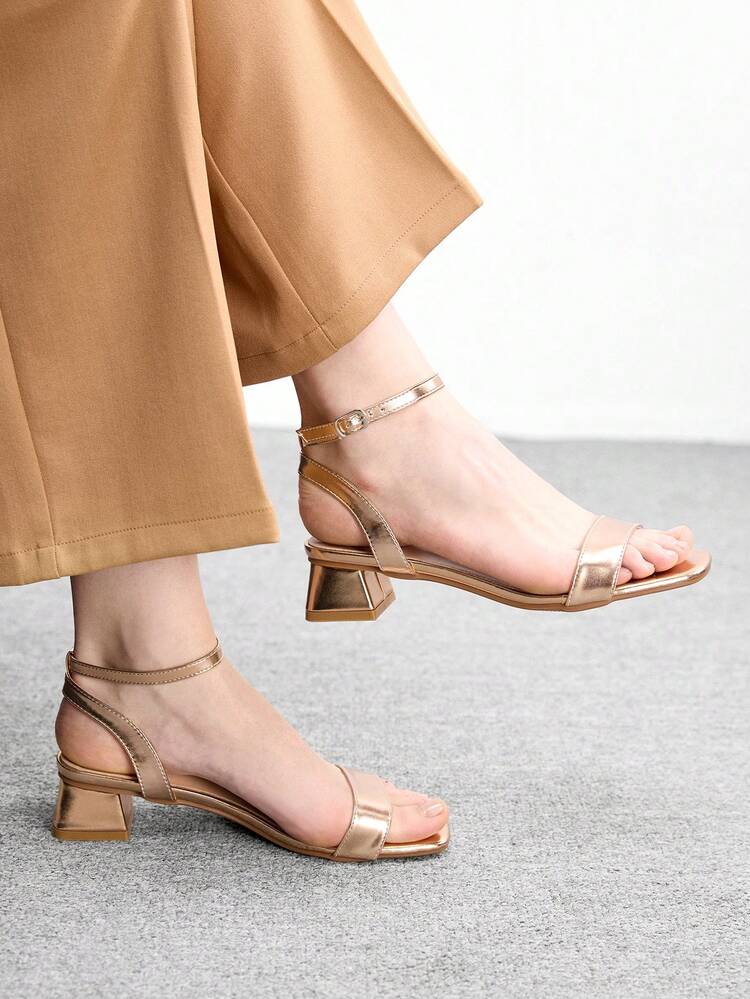 CUCCOO BIZCHIC Women Heeled Sandals