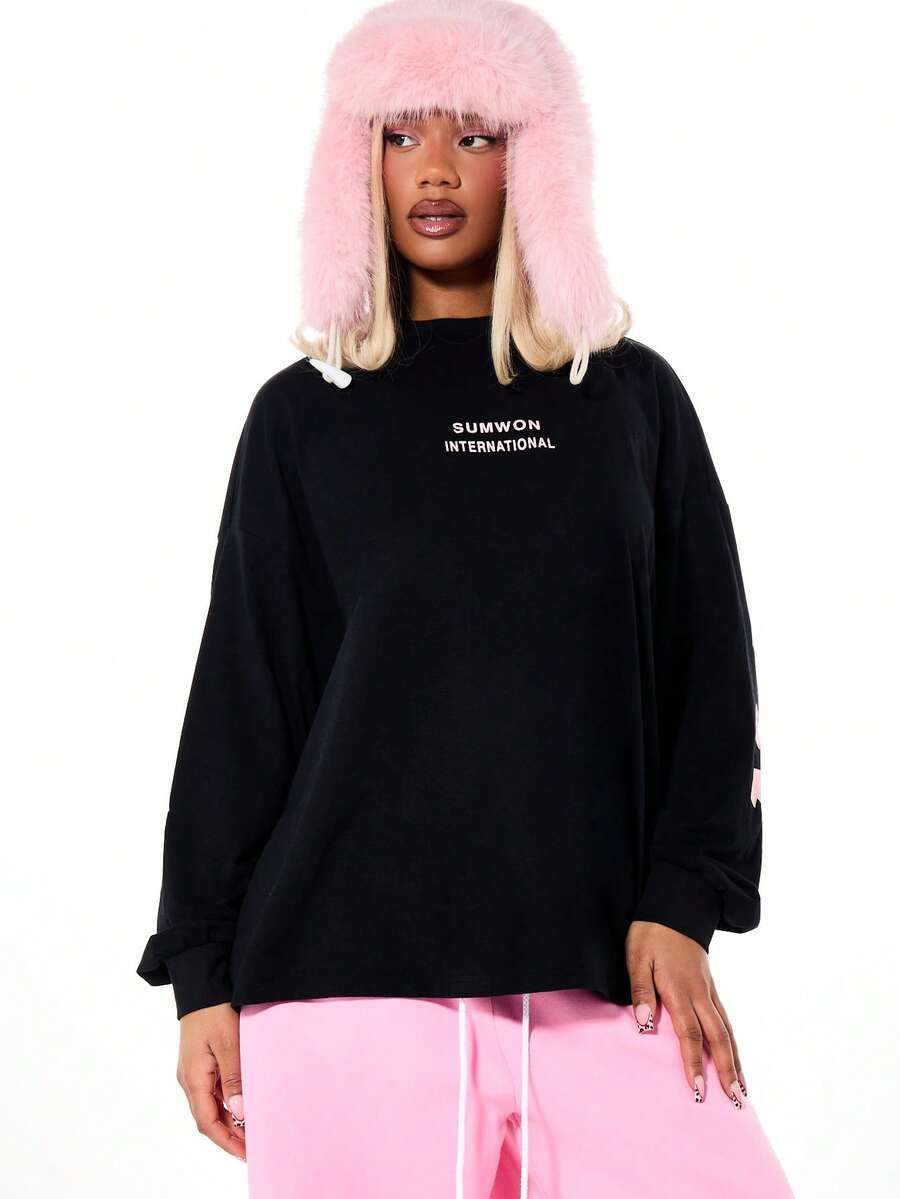 SUMWON WOMEN Oversized Long Sleeve Graphic Tee With New York Print Back Design Statement Top - Black - View 1