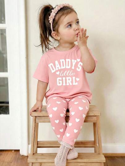 SHEIN 女婴休闲“爸爸的小公主”字母爱心印花柔软舒适宽松圆领短袖T恤和打底裤套装，适合春夏日常穿着、街头风、外出、居家、度假。