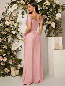 Elitara Vestido de dama de honor con hombros descubiertos, drapeado y abertura en el muslo en color rojo borgoña - Rosa Pálido - Ver 2