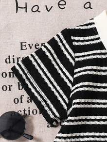 SHEIN 2pcs/Set Baby Boy/Girl Casual Interesting Knit Striped Polo Shirt And Elastic Waist Denim Shorts Set, Suitable For Home, Outing And Travel In Summer - Multicolor - View 8