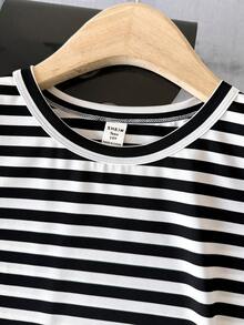 SHEIN Ensemble coordonné de t-shirt ajusté à col ras du cou à manches courtes et pantalon skinny rayé noir et blanc pour adolescentes, décontracté et polyvalent - Noir et Blanc - Voir 5