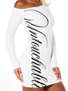 SUMWON WOMEN 露肩长袖印花迷你连衣裙，黑色文字印花设计 - 白色 - 查看 4