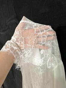DelicateAllure French Romantic Sheer Lace Patchwork Satin Robe & Backless Satin Nightgown Set, Sexy Plus Size Lingerie - White - View 8