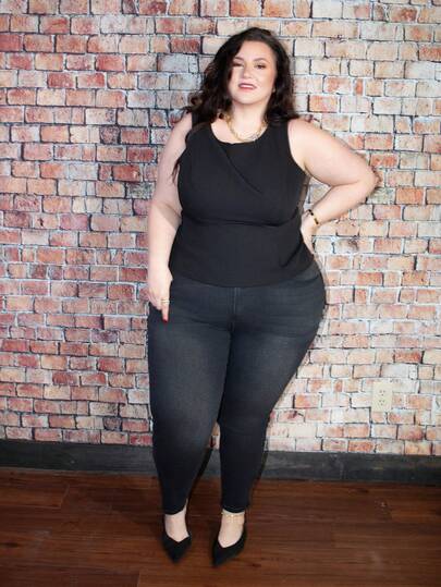 Truni 大码优雅黑色收腰吊带背心，夏季