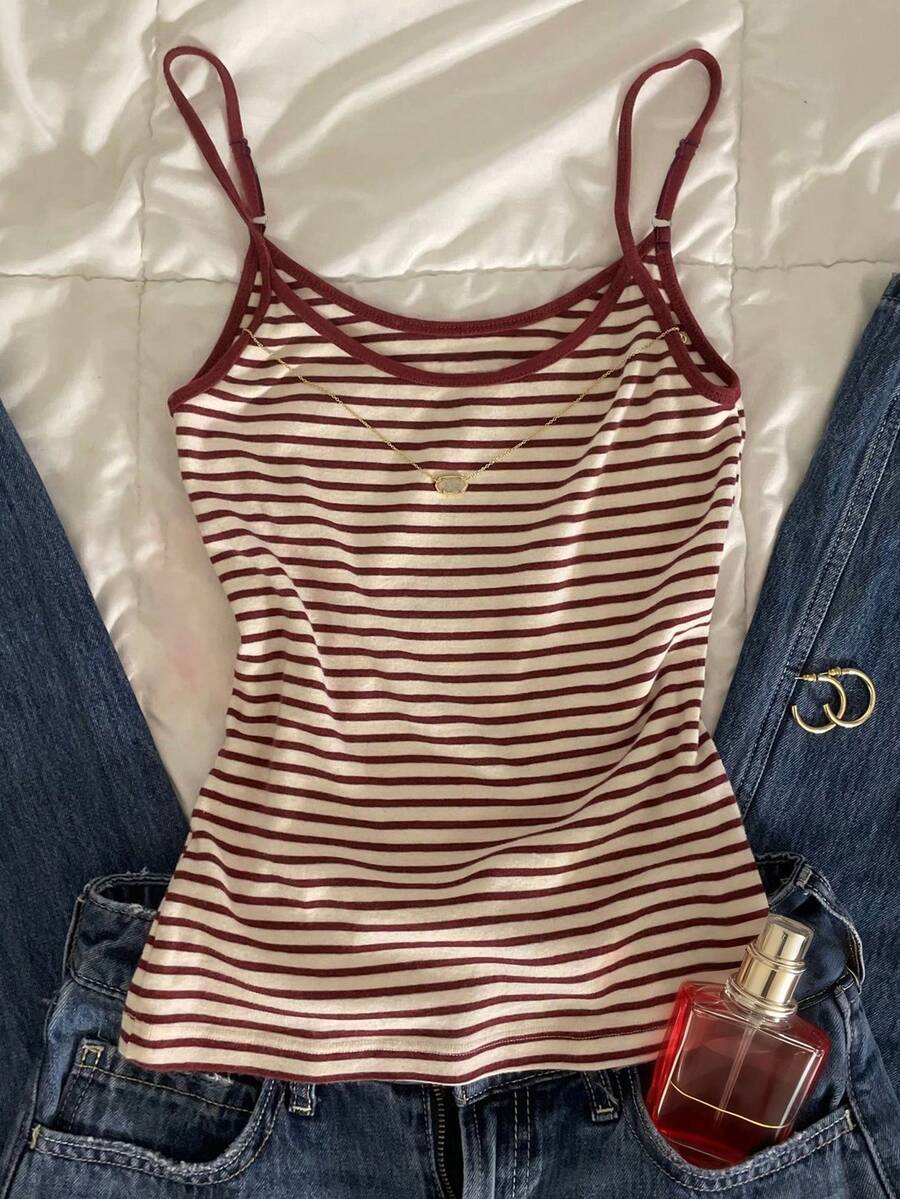 Glimmora Große Größen Sommer Lässig vielseitiges gestreiftes Rundhals Bodycon Trägerhemd - Bordeaux - Übersicht 1