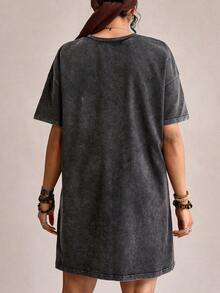 SHEIN LUNE 大码女式夏季黑色T恤连衣裙，摇滚风T恤连衣裙，圆领短袖宽松舒适休闲运动连衣裙 - 黑色 - 查看 3