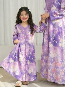 Vestido feminino com apliques bordados, macio e confortável, estampa roxa, decote em V e mangas compridas. Estilo Oriente Médio, árabe, casual, boêmio, bordado, artístico, retrô, ideal para férias e viagens. - Roxa - Ver 3
